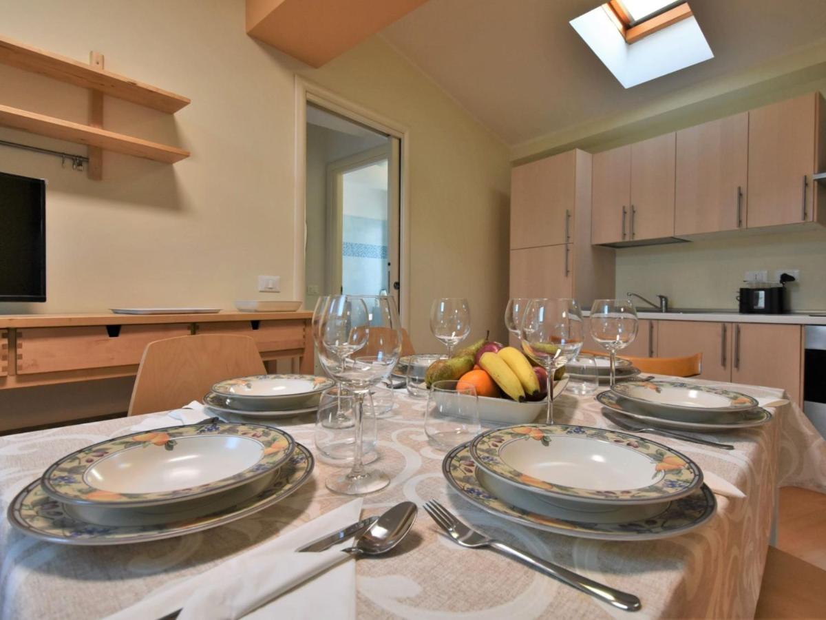 איסאו Apartment Duomo Mansarda By Interhome מראה חיצוני תמונה